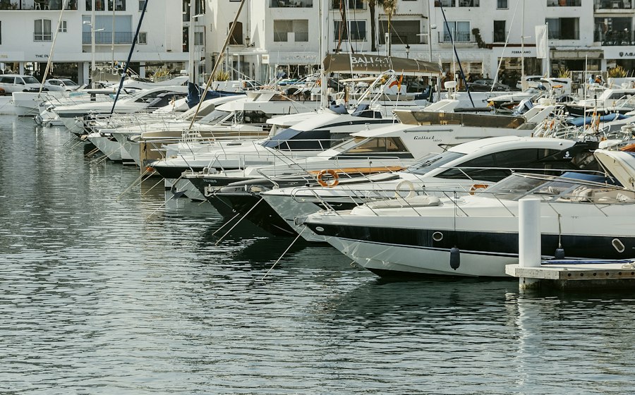 Nueva Andalucía — pobřeží Costa del Sol